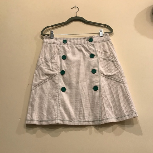 Sole Mio White Corduroy Above the Knee Skirt - Picture 3 of 13